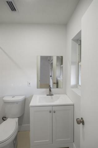 1219 NW 33rd Street Miami FL 33142