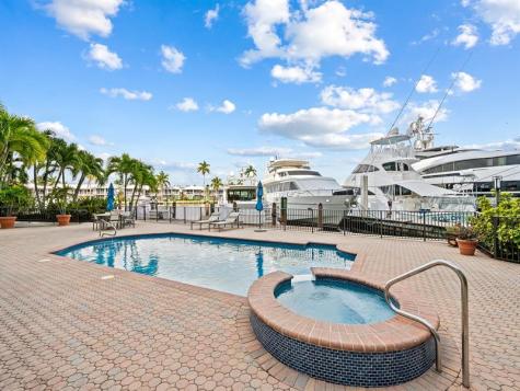 1050 Seminole Drive Fort Lauderdale FL 33304