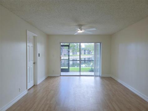7901 S Colony Circle Tamarac FL 33321