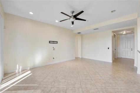 8287 NW 128th Lane Parkland FL 33076