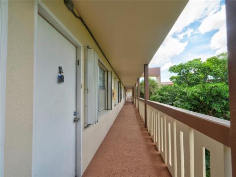 3102 Portofino Point Coconut Creek FL 33066