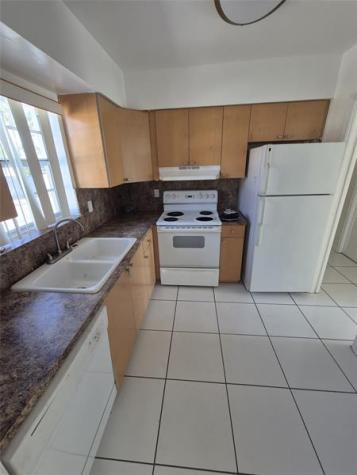 3711 Tyler Street Hollywood FL 33021