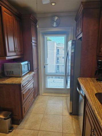 1461 S Ocean Boulevard Lauderdale By The Sea FL 33062