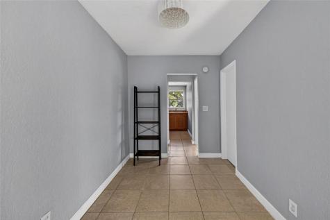 1900 NE 8th Court Fort Lauderdale FL 33304