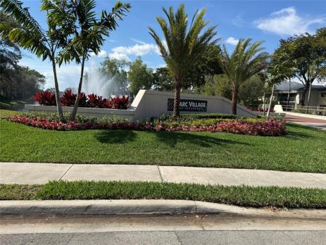 8014 NW 15th Manor Plantation FL 33322