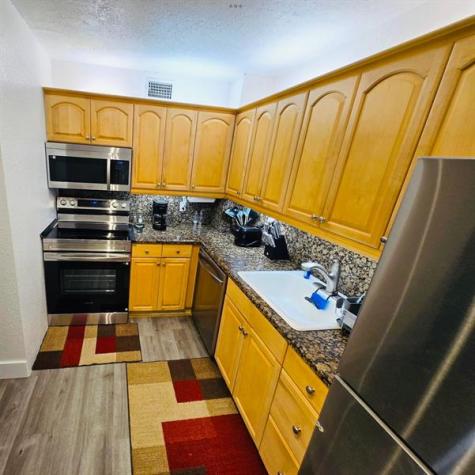 Hallandale Beach FL 33009