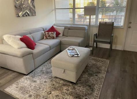 Hallandale Beach FL 33009