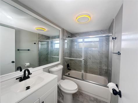 268 Saxony F Delray Beach FL 33446