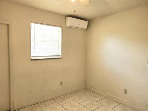 713 SW 3rd Place Dania Beach FL 33004