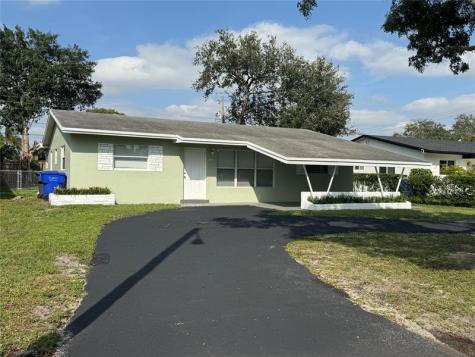 6721 Mcclellan Street Hollywood FL 33024