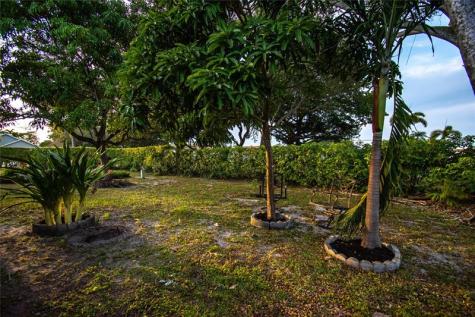 9107 Chatsworth Cascades Circle Boca Raton FL 33434