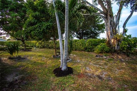 9107 Chatsworth Cascades Circle Boca Raton FL 33434