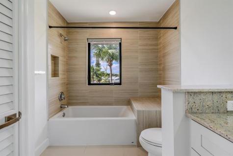 456 NW 41st Street Oakland Park FL 33309