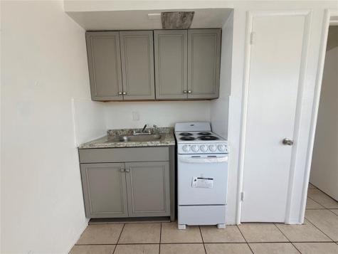 1723 Moffett Street Hollywood FL 33020