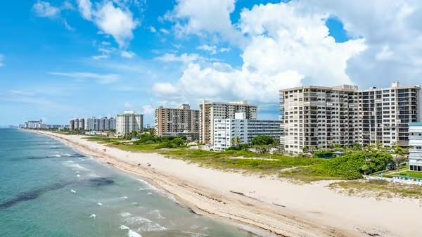 1800 S Ocean Boulevard Lauderdale By The Sea FL 33062