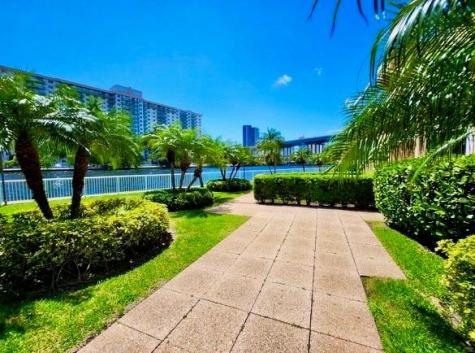 19355 Turnberry Way Miami FL 33180