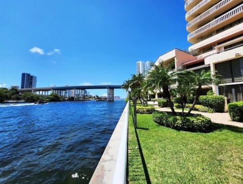 19355 Turnberry Way Miami FL 33180