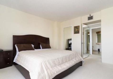 19355 Turnberry Way Miami FL 33180