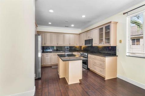 1325 Camellia Circle Weston FL 33326