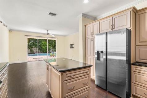 1325 Camellia Circle Weston FL 33326
