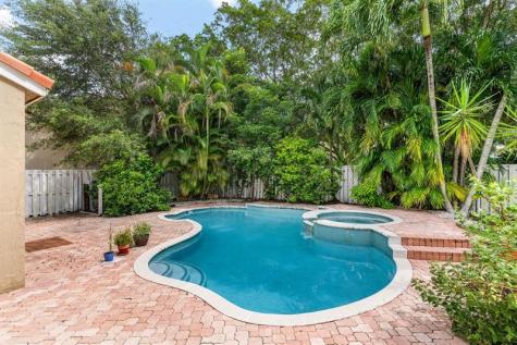 1325 Camellia Circle Weston FL 33326