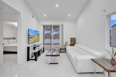 5514 SW 28th Terrace Dania Beach FL 33312