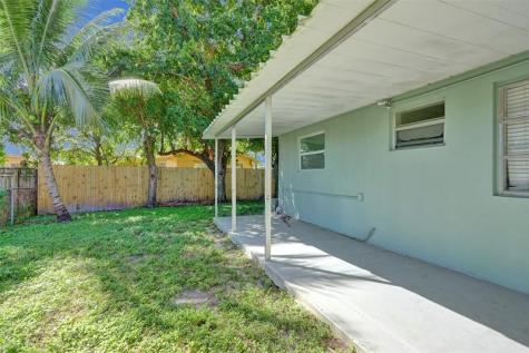 268 NE 41st Street Oakland Park FL 33334