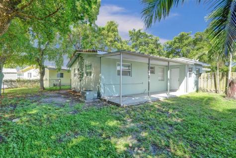 268 NE 41st Street Oakland Park FL 33334