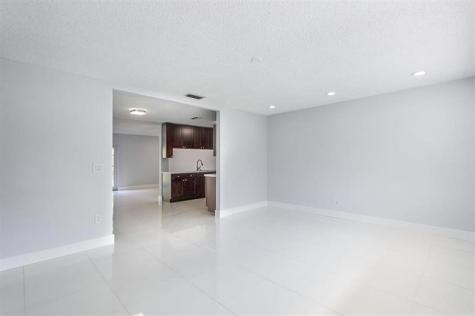 9611 Saddlebrook Drive Boca Raton FL 33496