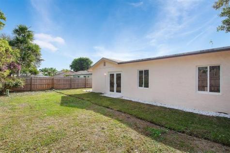 9611 Saddlebrook Drive Boca Raton FL 33496