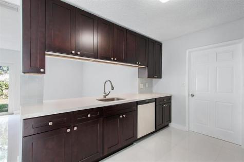 9611 Saddlebrook Drive Boca Raton FL 33496