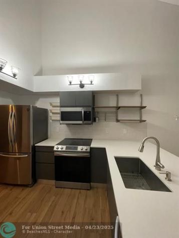 448 SE 14th Street Dania Beach FL 33004