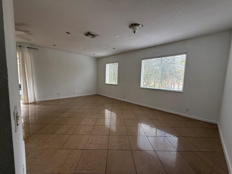 2858 S Oasis Drive Boynton Beach FL 33426