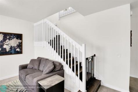 8455 Lakeview Trail Parkland FL 33076
