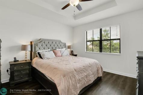 8455 Lakeview Trail Parkland FL 33076