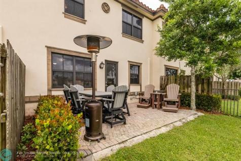 8455 Lakeview Trail Parkland FL 33076