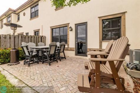 8455 Lakeview Trail Parkland FL 33076