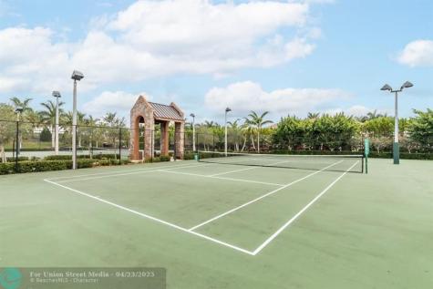 8455 Lakeview Trail Parkland FL 33076