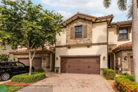 8455 Lakeview Trail Parkland FL 33076