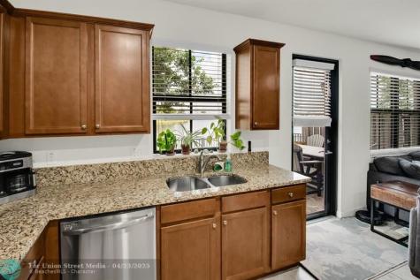 8455 Lakeview Trail Parkland FL 33076