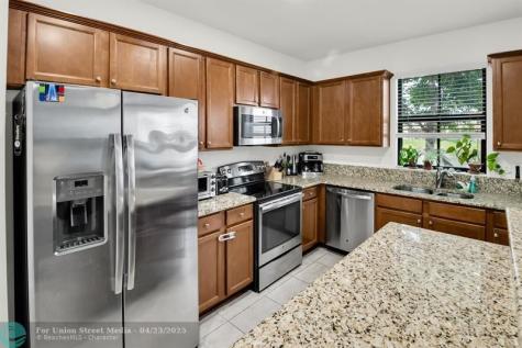 8455 Lakeview Trail Parkland FL 33076
