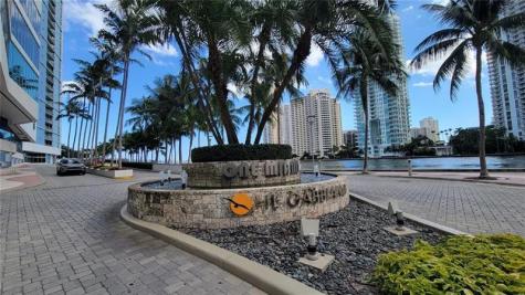 325 S Biscayne Boulevard Miami FL 33131