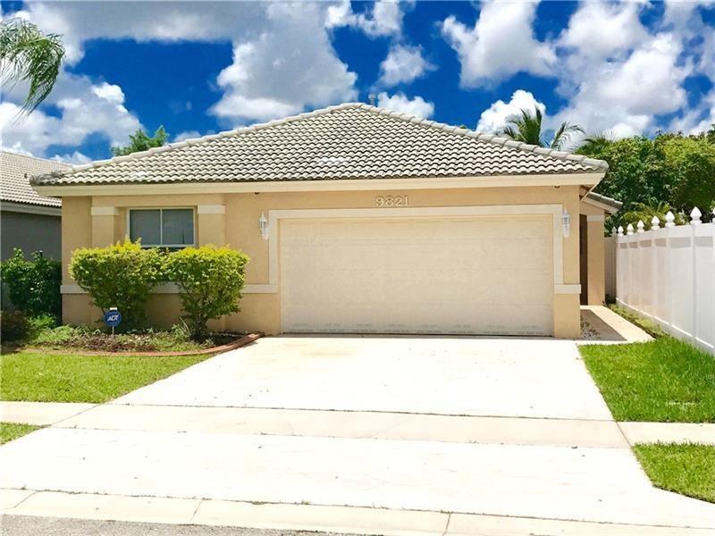 9821 Red Heart Lane Tamarac FL 33321