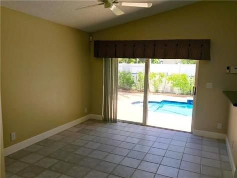 9821 Red Heart Lane Tamarac FL 33321