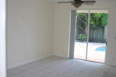 7588 NW Parkside Lane Margate FL 33063