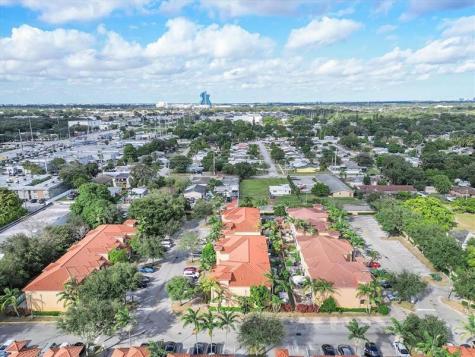 2159 Siena Terrace Hollywood FL 33021
