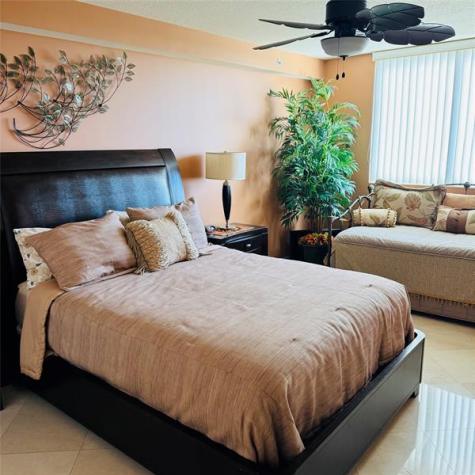 2001 N Ocean Boulevard Fort Lauderdale FL 33305