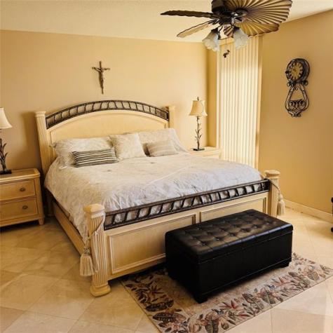 2001 N Ocean Boulevard Fort Lauderdale FL 33305