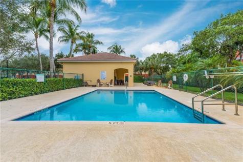 7401 Palomino Drive Hollywood FL 33024