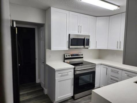 7407 SW 13th Street North Lauderdale FL 33068